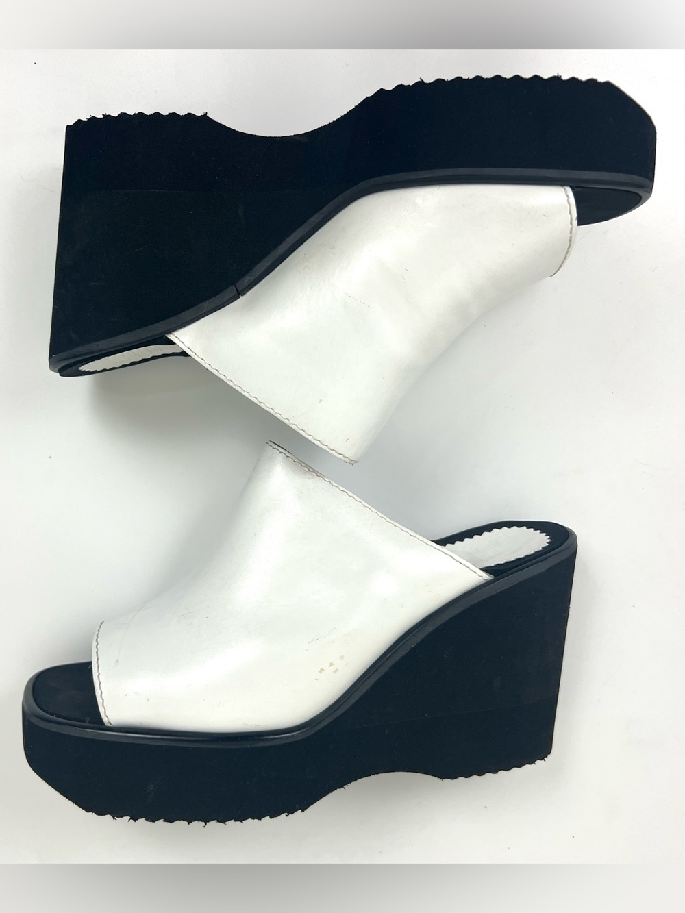 Vintage Y2K Bongo Platform Wedge